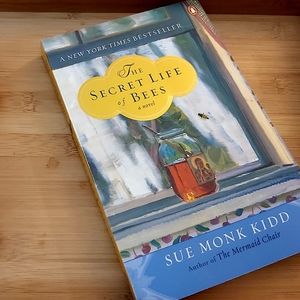 The Secret Life of Bees 🐝 Sue Monk Kidd